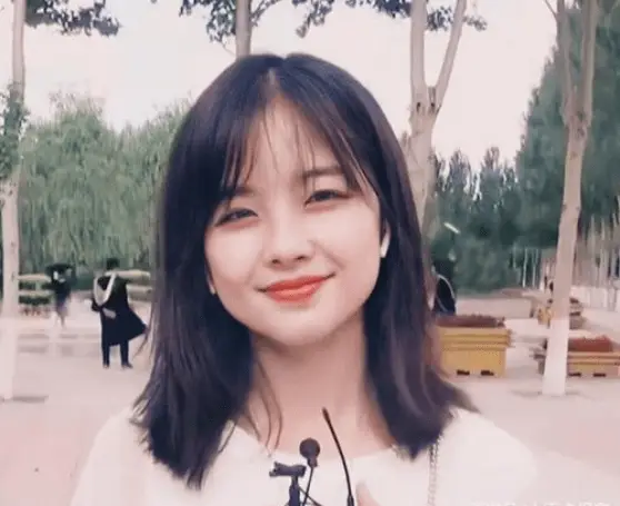 王冰冰塌房事件_没有黑料的明星,_王冰冰学历被扒