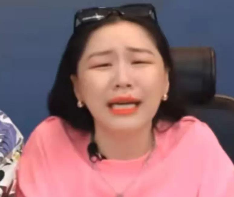 明星的黑料有什么,_娱乐圈媒体红黑榜2021_明星媒体关系紧张分析